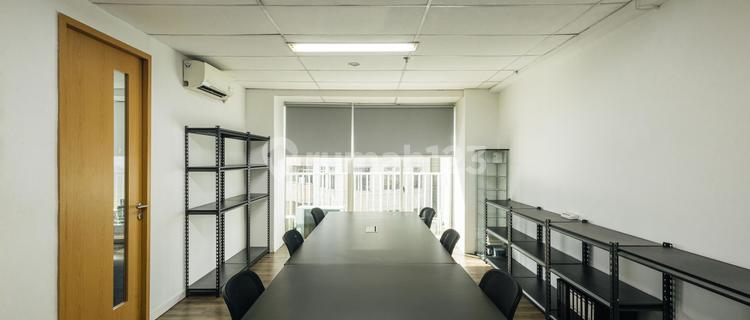 Grand Slipi Office Disewakan Sangat Menarik dan Siap Pakai 1