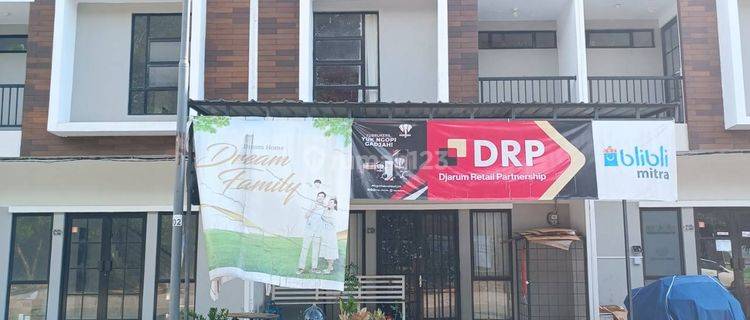 Disewakan Townhouse 2 Lantai di Central Raya, Tiban 1