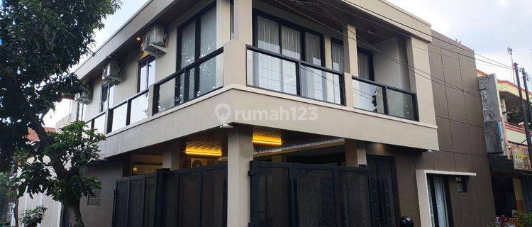 Rumah Mewah Luxury 2 Lantai Di Perumahan Baturan Colomadu Full Furnish 1