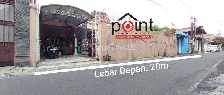 Tanah Bonus Rumah Layak Huni Lokasi Sangat Strategis Hook 2 Muka Tengah Kota Solo 1