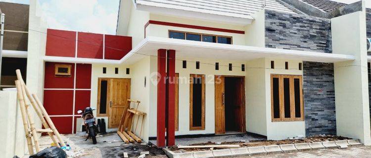 Rumah Cantik Gress Banget Ready Unit Free Canopy Cantik Di Cluster Dekat Exit Tol 1