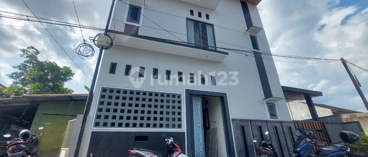 Luxury Boarding House Fully Furnished Near UNS Solo Surakarta Campus 1