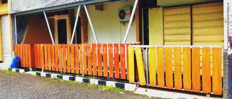Nice, Cheap, Comfortable House Near Ums Solo Campus. 1