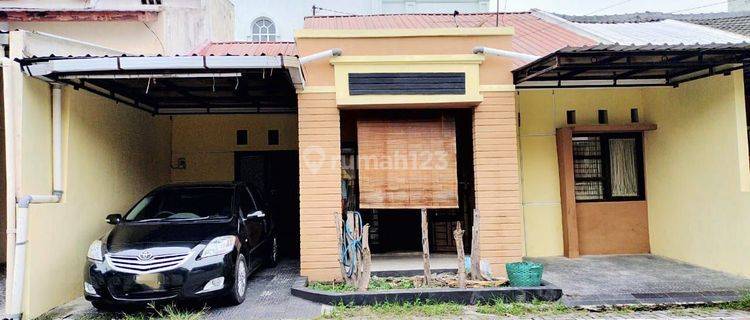 Rumah Murah Cluster One Gate Solo Kota Dekat Sekolah Al Abidin 1