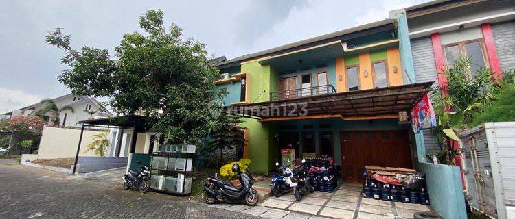 Rumah Mewah Di Perumahan Cluster Elite Dekat Staduin Manahan Solo 1