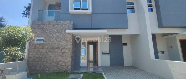 2 Unit Rumah Baru Siap Huni Dan Pesan Bangun Di Cluster Elite Lokasi Strategis Dekat Stadion Manahan Dan Tol Klodran Solo 1