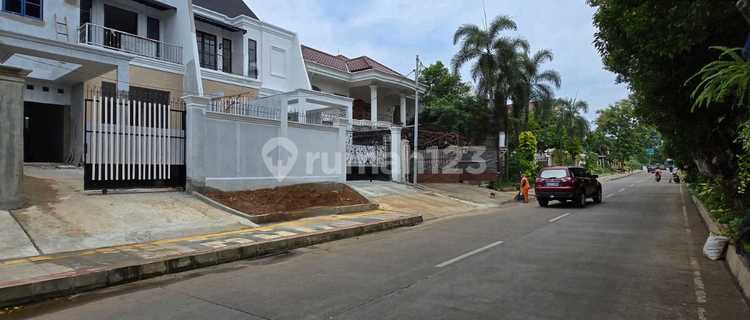 Rumah Baru Classic Modern Di Duren Sawit Jakarta Timur  1