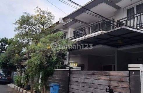 Rumah mewah siap huni strategis di Jati, Pulogadung,Jakarta Timur 1