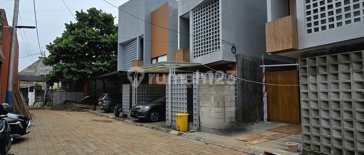 Rumah Cluster Baru Tahap Finising Di Pondok Kelapa Jakarta Timur 1