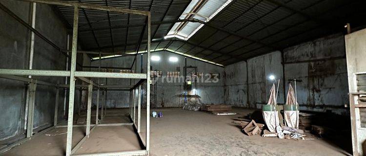 Dijual Gudang Di Cipondoh 1600 M² Shm - Sertifikat Hak Milik 1