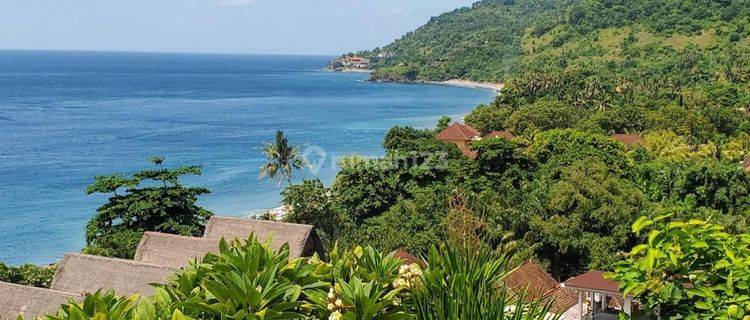 Resort View Gunung Pantai Amed Karangasem Bali 1