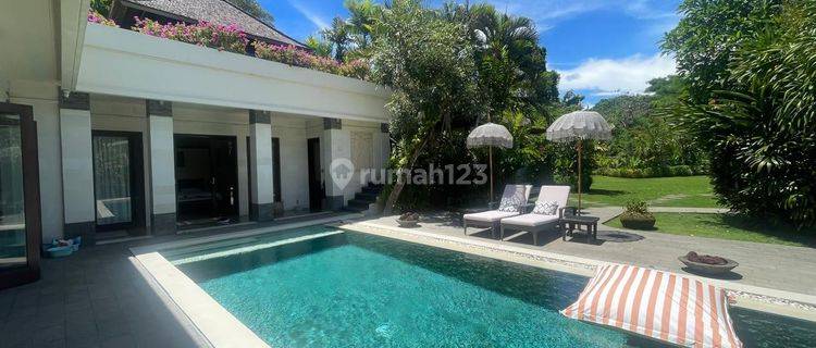 Villa Modern Villa Padanggalak Sanur Denpasar 1