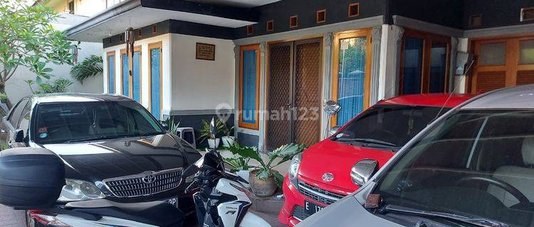 Rumah Bagus Terawat Diperumahan Pemda Duren Sawit 1