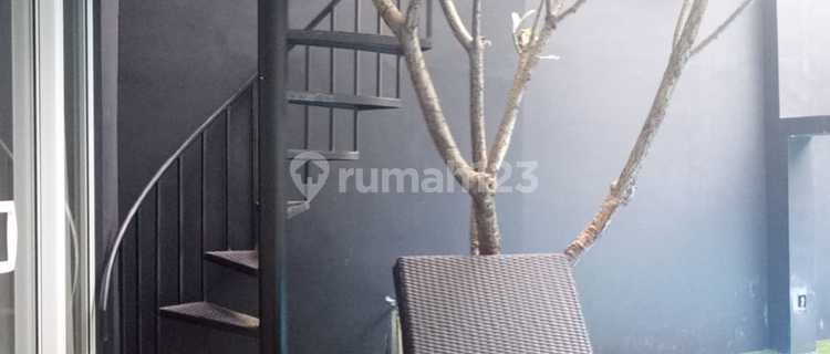 Dijual rumah bagus + kolam renang dalam cluster di bintaro sektor 2 1