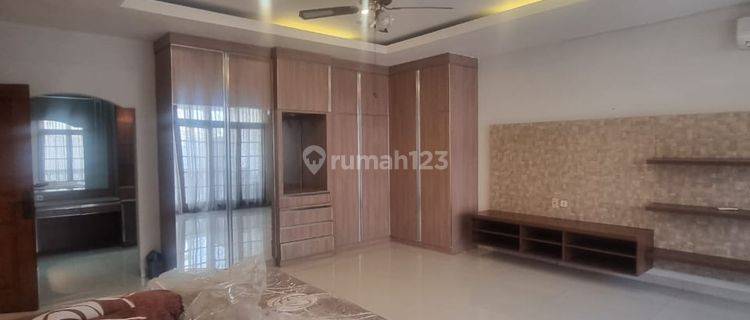 Rumah mewah dan nyaman diprime area Pondok Indah, Jakarta selatan 1