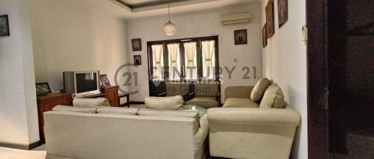 Disewakan Rumah Hadap Selatan di Graha Taman Bintaro Sektor 9 1