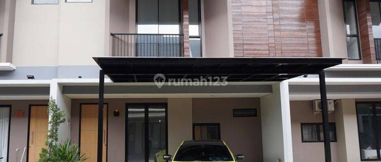 Rumah Bagus 2 Lantai Semi Furnished Siap Huni di Bsd, Tangerang 1