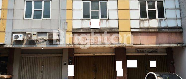 Unit Langka! Jarang Ada! Ruko Golden Boulevard 1