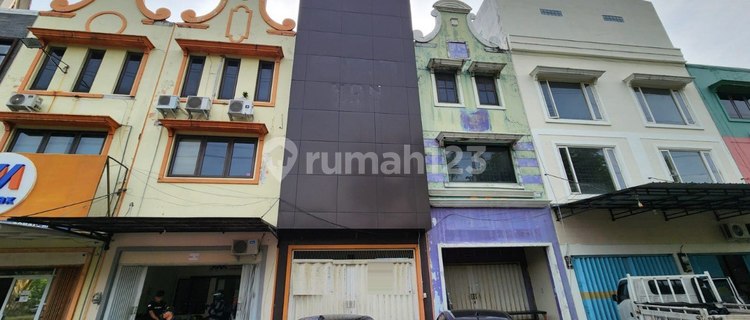 For Rent: Villa Bukit Mas Mayjend Sungkono Ruko, Satellite Toll Gate Entrance 1