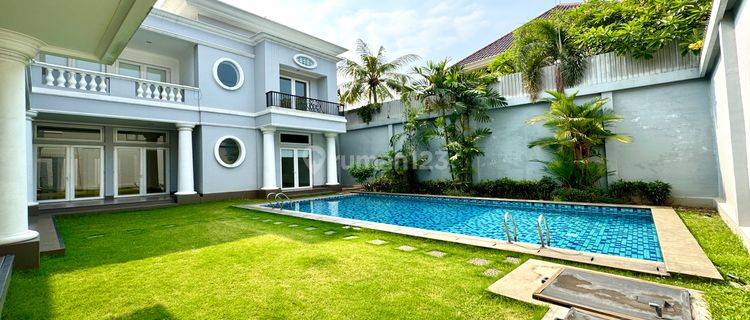 American Classic House In Kemang Area 1