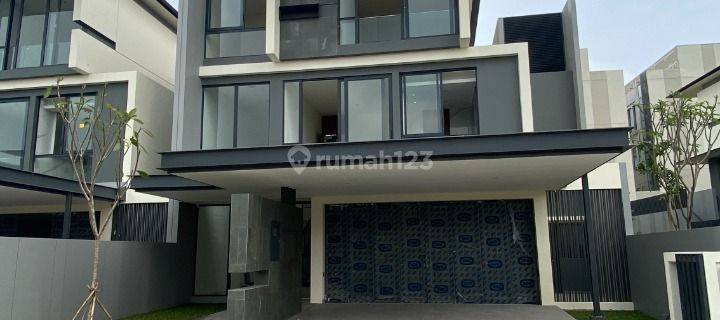 Dijual Rumah Baru 3 Lantai Siap Huni di Lyndon Navapark Bsd Dekat The Breeze 1