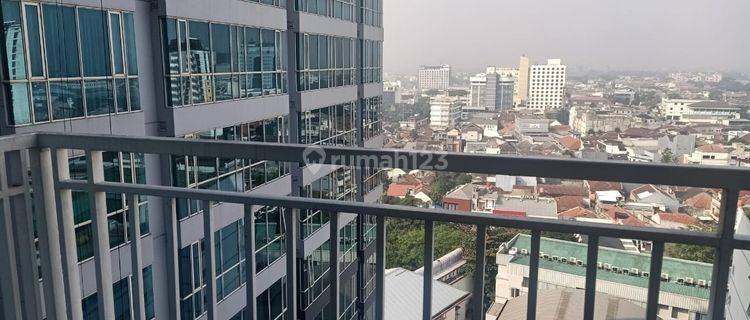 eL Royale Bandung type studio fullfurnish siap huni view city dan pool lokasi tengah kota 1