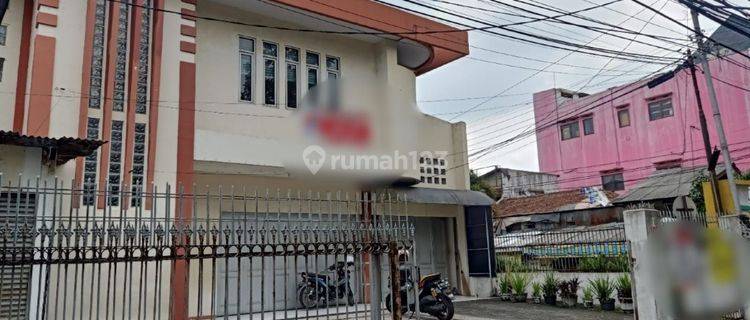 Disewakan Tempat Usaha di Jalan Utama Buah Batu di Tengah Tengah Kota Bandung Kawasan Niaga Dan Perkantoran, Sangat Ramai Lalu Lintas di Lewati Kendaraan Umum 1