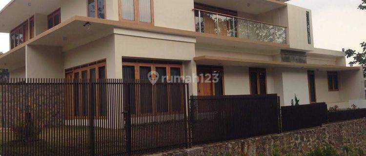 Di jual cepat Rumah di Dago citra green 3 Lantai Bagus furnish 1