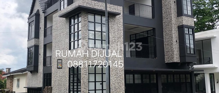 Beautiful & Luxurious Contemporary Design Mountain View House in Sentul 1