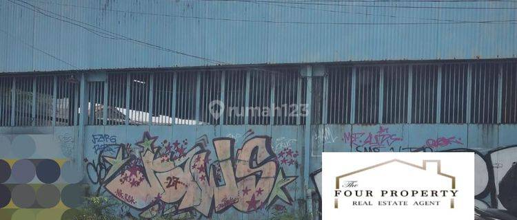Gudang Siap Pakai di Jl Raya Narogong Cileungsi 1