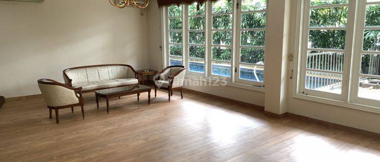 Luxury house in Simprug, Senayan suitable for office. 1