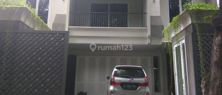 Comfortable and beautiful house In Kebayoran Baru area for expatriat and others &#34;The price can be negotiable&#34; 1