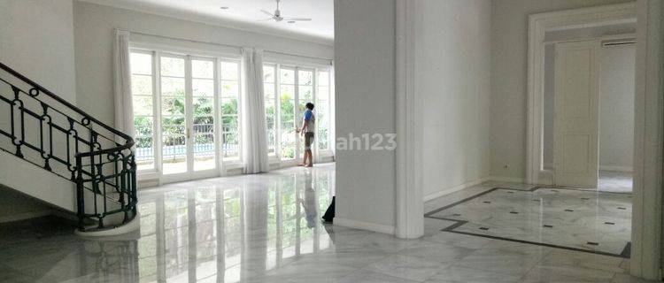 Bright, Modern and Quite House in Senayan Area. 1