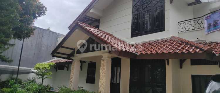 Dijual Rumah Permata Hijau ada Kolam Renang Jakarta Selatan 1