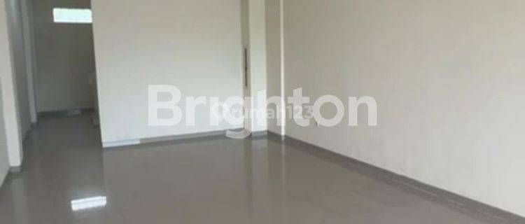 RUKO 3LANTAI MURAH DIAN ISTANA KAVLING DPR WIYUNG SURABAYA BARAT. SISA 1 UNIT. READY SIAP PAKAI. RUKO BARU GRESS. 1