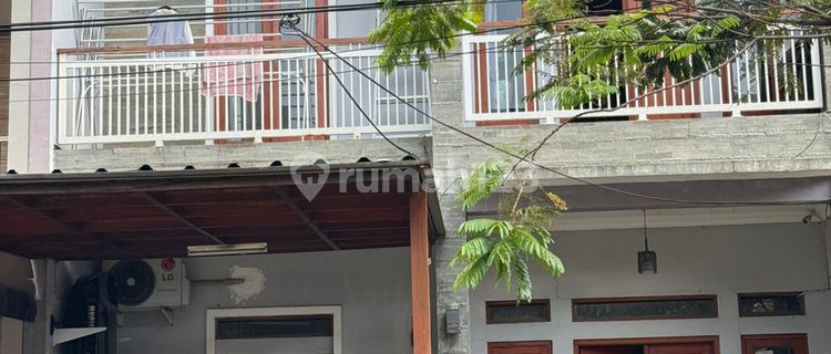 Luxury 2-Story House in Bumi Panyawangn Complex Near Unpad Campus 1