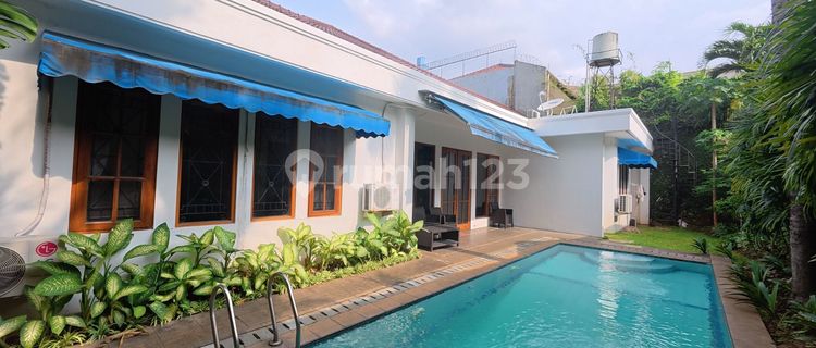 Rumah Luas 1 Lantai di Kemang Timur Jakarta Selatan 1