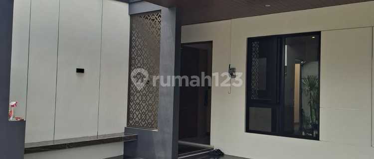 Rumah Fully Furnished Bagus 1
