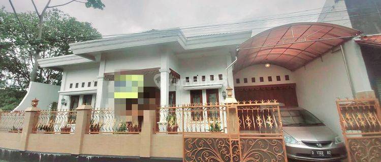 Rumah Strategis Siap Pakai Dekat UGM Yogyakarta  1