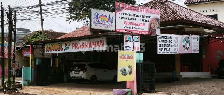 Strategic Shop House on the Main Roadside Near BSB in Mijen Semarang 1