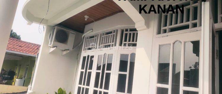 Rumah Duren Sawit. Komp Depdagri Bangunan 2 Lantai. Kamar 4+1  1