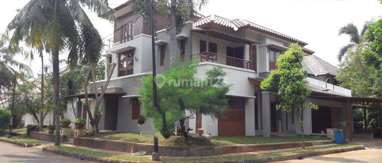 Rumah mewah cantik siap huni lokasi Strategis  1