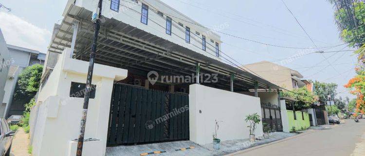 Jual Rumah Kost butuh uang 1 Km Stasiun Pasar Minggu 1