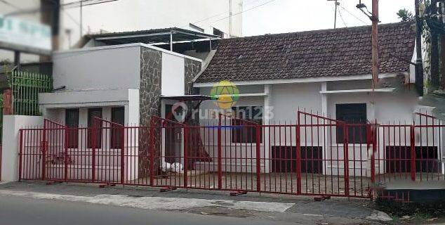 Rumah 1 Lantai Cocok Untuk Usaha Atau Kantor Lokasi Strategis 1