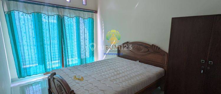 Rumah 2 Lantai Furnished Dekat Rs Indriati Solo Baru 1