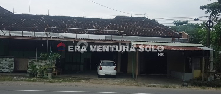 Rumah dan Ruang Usaha Strategis Sragen 1