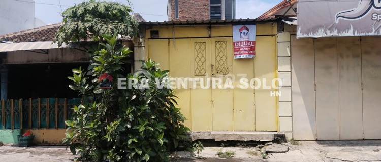 Strategic Shop House and Bustling Cemani Area 1