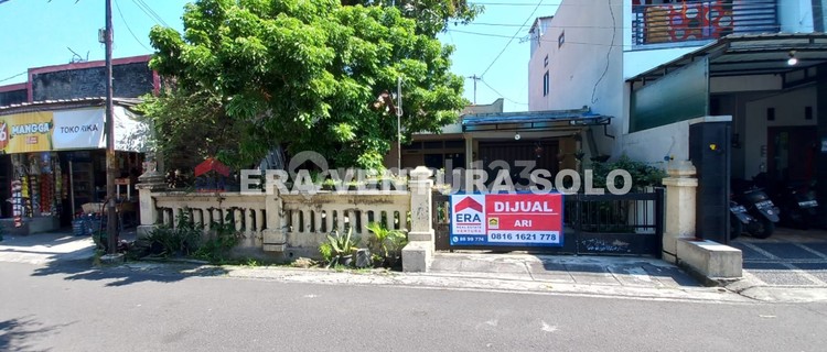 Rumah Strategis Sumber Solo 1