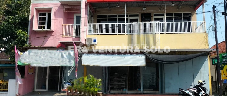 Rumah Dan Ruang Usaha Strategis Laweyan Solo 1