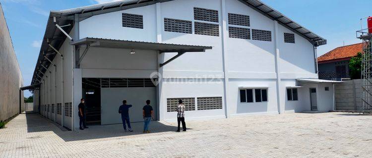 GUDANG BARU GRESS BESAR DAN BERSIH DI PALUR SOLO 1